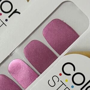 New Color Street “Iris-Dium” Rich Metallic Purple Amethyst Shimmer Nail Strips